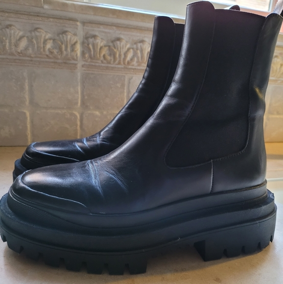 what's the best shoe to wear on concrete floors